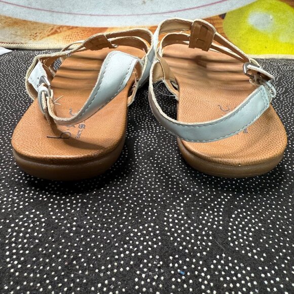 B.O.C. Born Concept Womens 8M White Gladiator Strappy Sandals Ankle Buckle - Picture 7 of 10